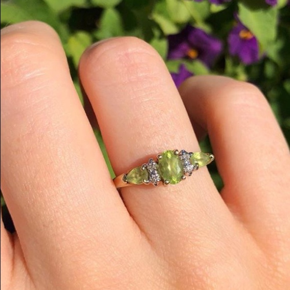 SOLD ❗️10k YG -3 genuine peridots & 4 genuine Diamond